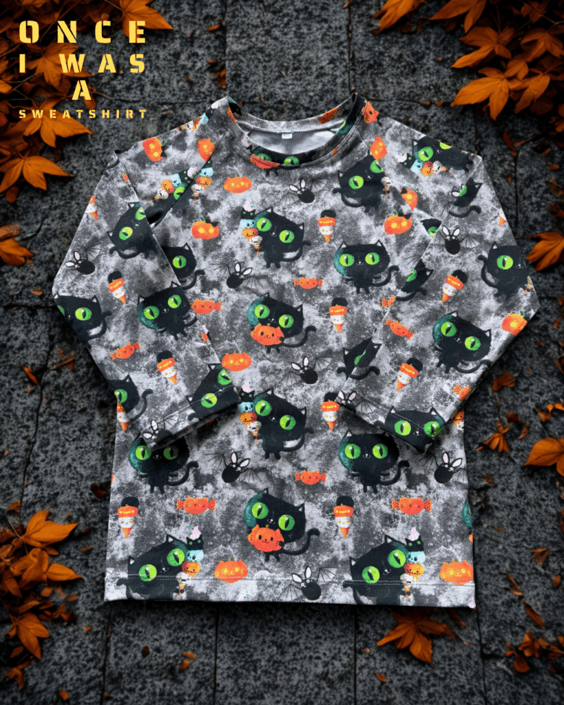 Kids long sleeve with black cats, bats and pumpkins